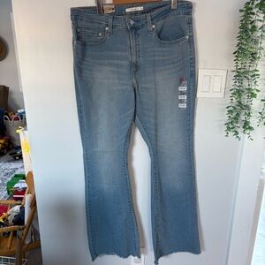 Levi’s 726 High Rise Flare Jeans Raw Hem Light Wash NWT 33x32